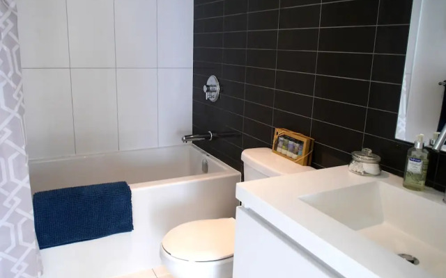 Spacious 3BR Forest Hill Unit