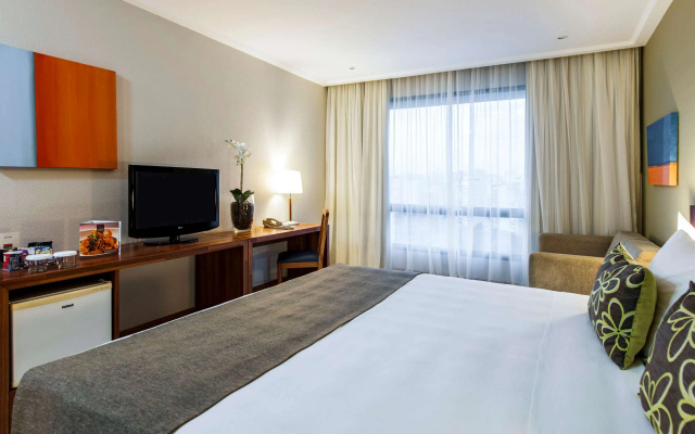 Comfort Suites Vitoria