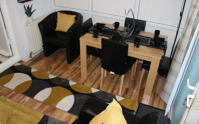 Lovely 4 Bed House London