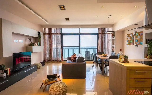 Stunning Seaviews Prime Location Lovely Home