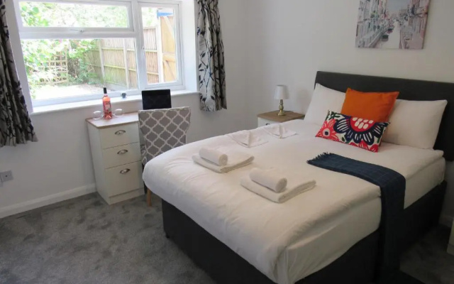 The Cambridge Suites - Tas Accommodations