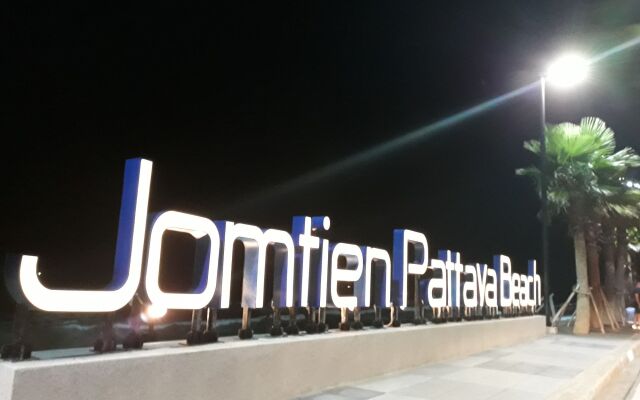 Отель Venetian Pattaya By Pany На Чом Тхиан вид на фасад