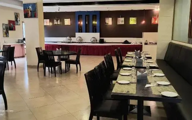 The Altruist Wagholi Hotel
