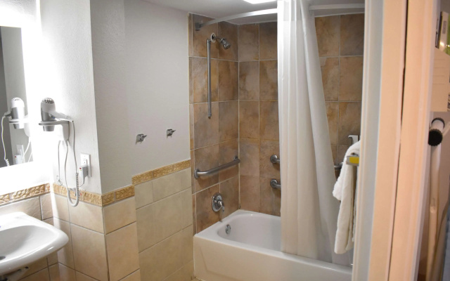 Days Inn by Wyndham San Antonio Alamo/Riverwalk