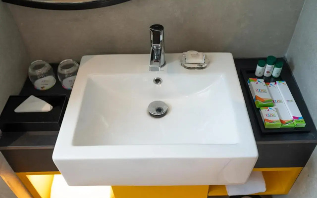Zibe Luxe Kakinada by GRT Hotels