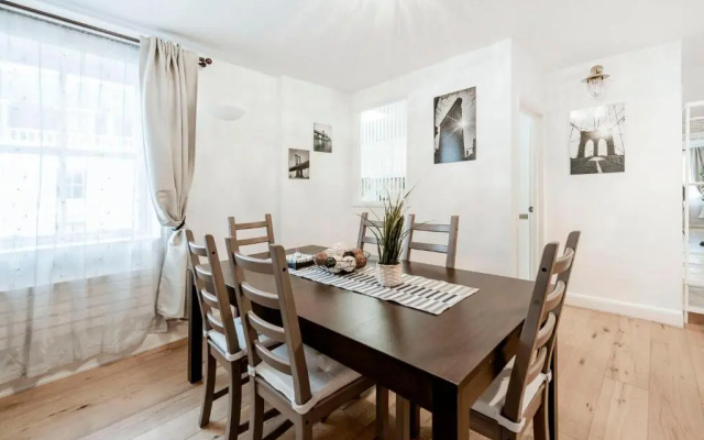 CHARMING APARTMENT By HYDE PARK