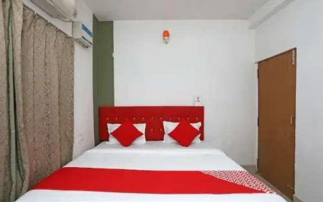 Oyo 27982 Hotel Sairegent