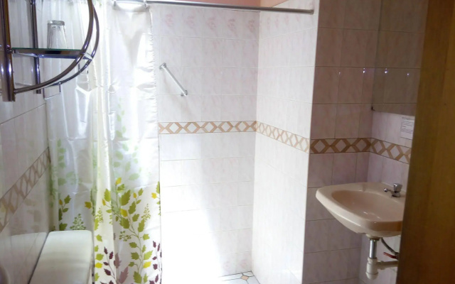 Hostal Lluvia de Oro