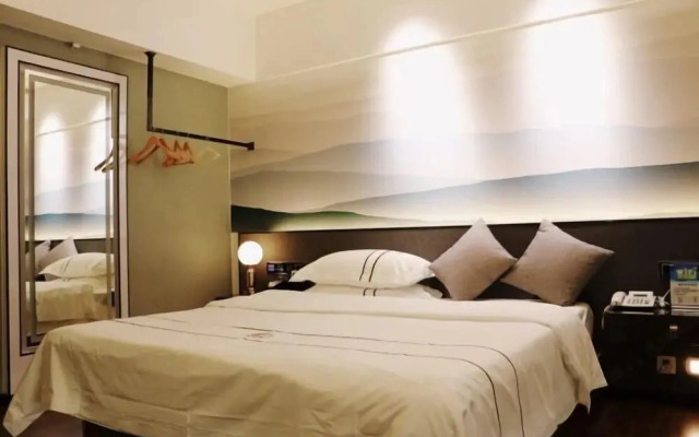 Yuecheng Business Motel