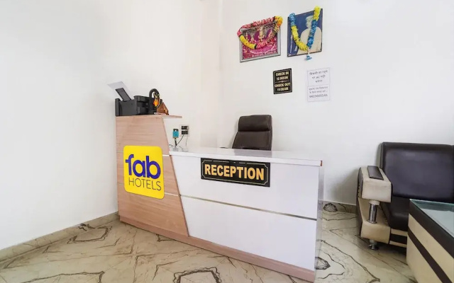 Fabhotel Om Palace