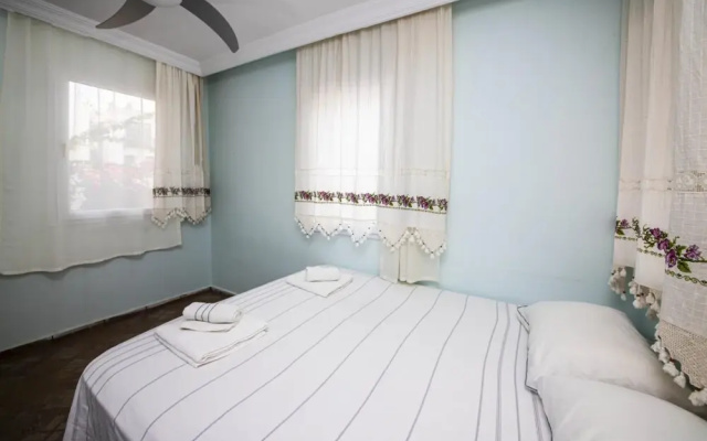 House with Amazing Sea View and Pool in Gumusluk