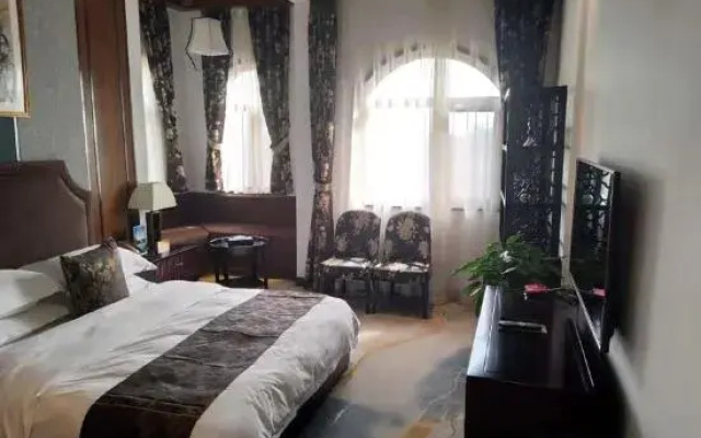 Yunjin Hot Spring Hotel