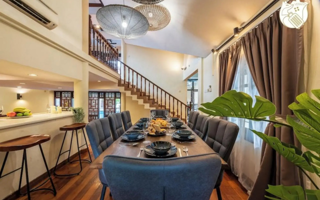 9225sf 6BR 27PAX Private Pool Villa, 1km to KLCC