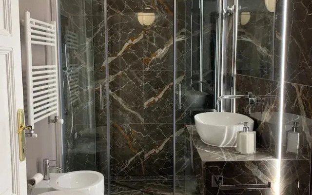 Turin Central Apartment