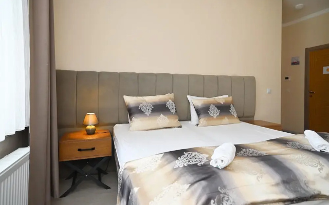 Kispet Deluxe Hotel