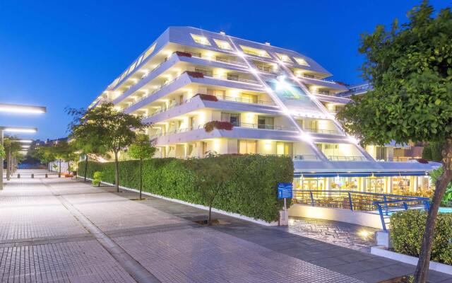 Hotel Montemar Maritim вид на фасад