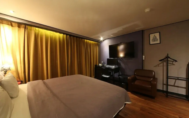 Hotel Frenchcode