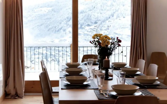 Chalet Charlie