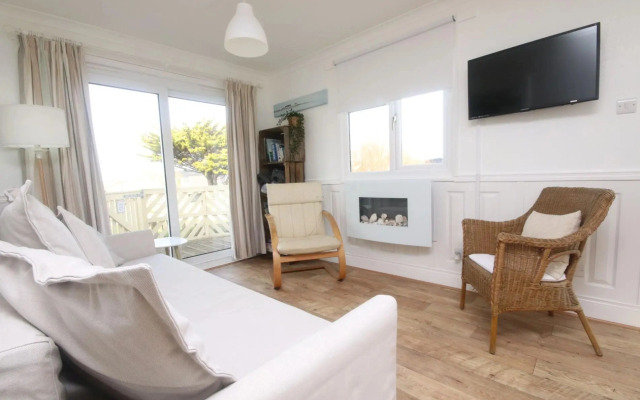 20F Medmerry Park 2 Bedroom Chalet