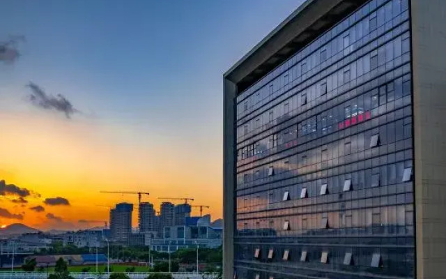 Zhihua Zhoushan Hotel