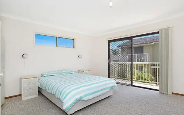 Toowoon Bay Townhouse, Unit 6