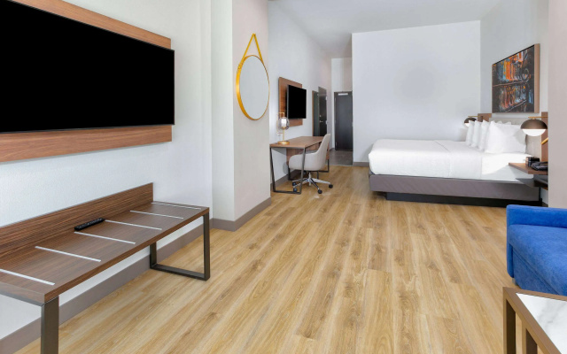 La Quinta Inn & Suites by Wyndham Terrell