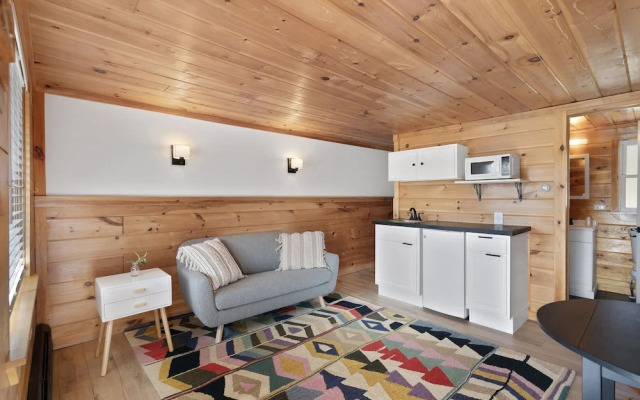 Wolfjaw Lodge