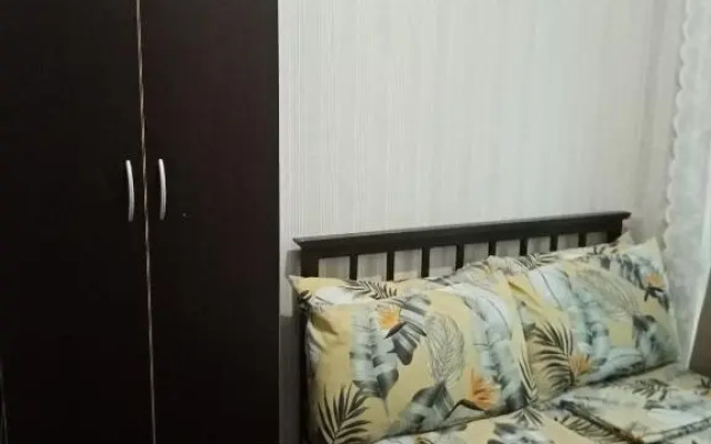 1 br. Condo -EDSA Makati