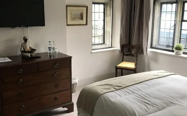 Bankes Arms Hotel