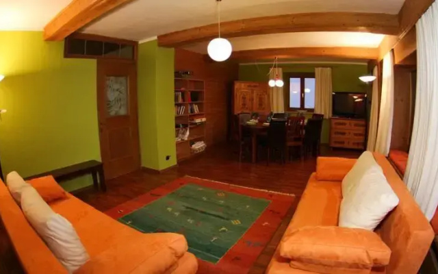 Achen Apartment