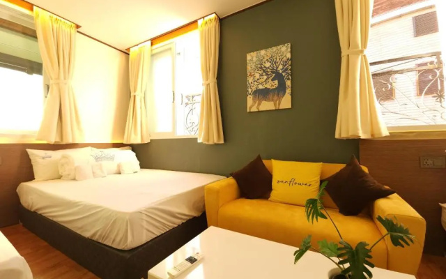 OYO Hostel Myeongdong 5