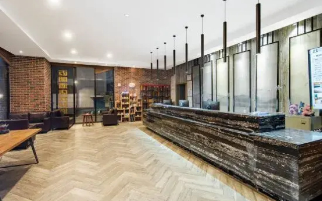 Mai Peng Hotel (Qingguo Lane, Changzhou Railway Station)
