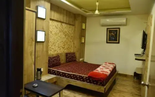 Shiv Villas Hotel
