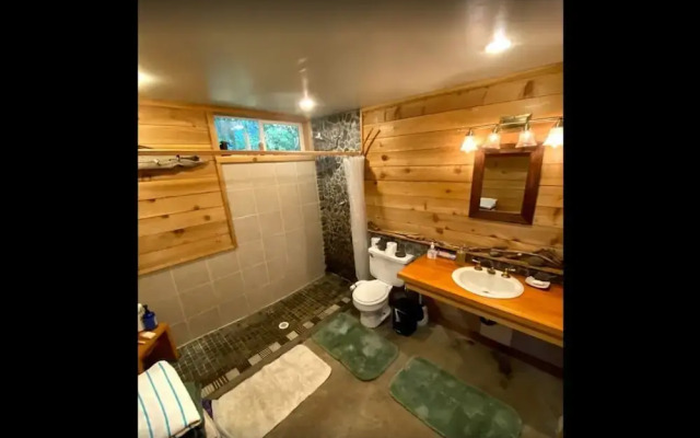 Trout Creek Wilderness Lodge