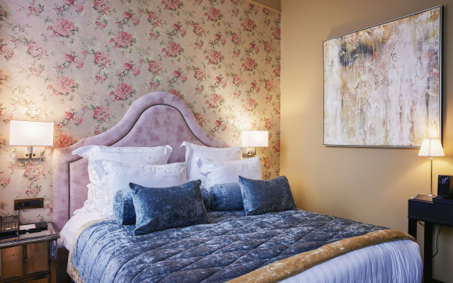 Juliana Hotel & Spa - Brussels Centre