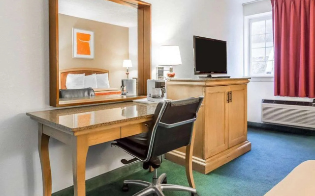 Econo Lodge New Stanton