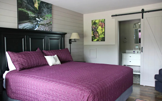 Plum Point Lodge