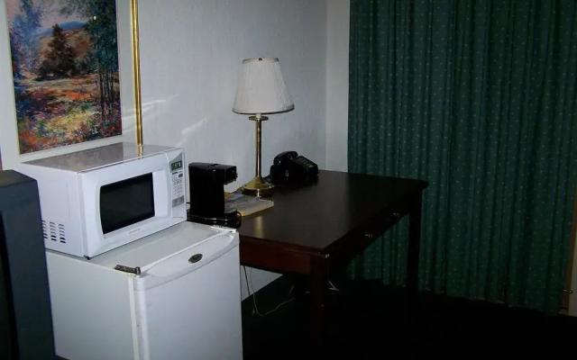 Season's Inn