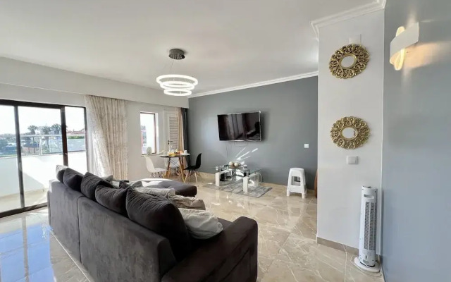 Albufeira Town Apartment by Homing