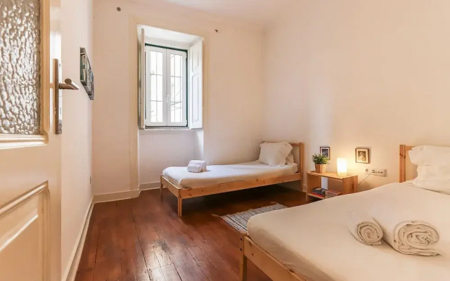 Spacious Tailor Made Bairro Alto