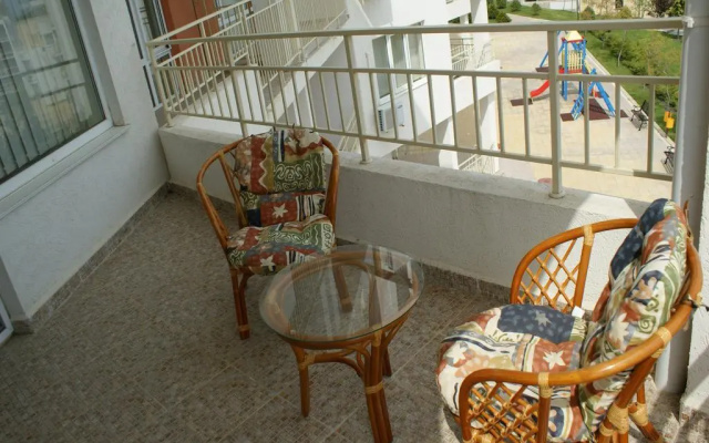 GT Imperial Fort Club Apartments