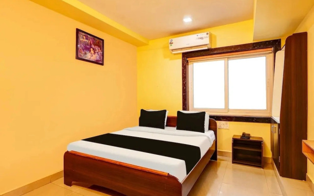 Suite OYO Collection O NAD Near Airport