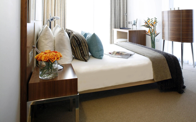 Park Plaza County Hall London