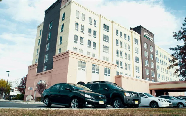 Radisson Hotel Newark-Carteret