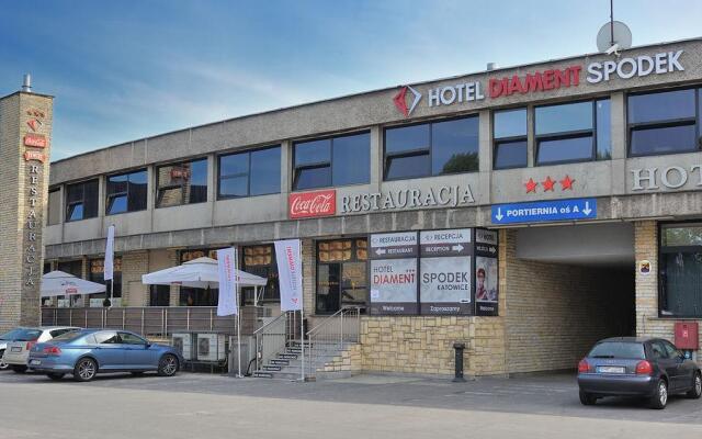 Отель Diament Spodek Katowice Польша, Катовице - 1 отзыв об отеле, цены и фото номеров - забронировать отель Diament Spodek Katowice онлайн вид на фасад