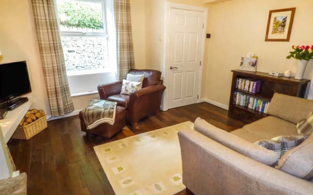 Coombes Hill Cottage
