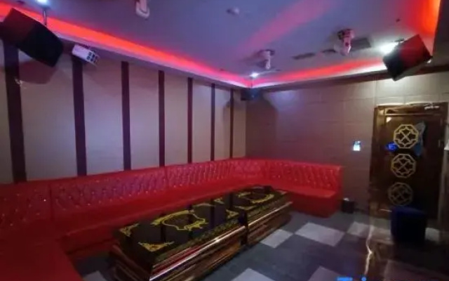 HanTing Hotel (Kaifeng Wansuishan Wuxiacheng Dongjing Avenue)