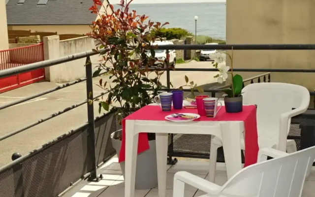 Apartment Stay Near Beach