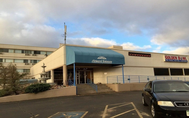 Howard Johnson Denver/West
