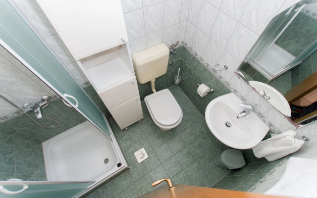 Apartment Prgo - spacious with view & parking: A3  3. kat Makarska, Riviera Makarska
